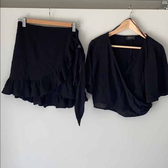 Zara wrap top and skirt - Picture 3 of 6